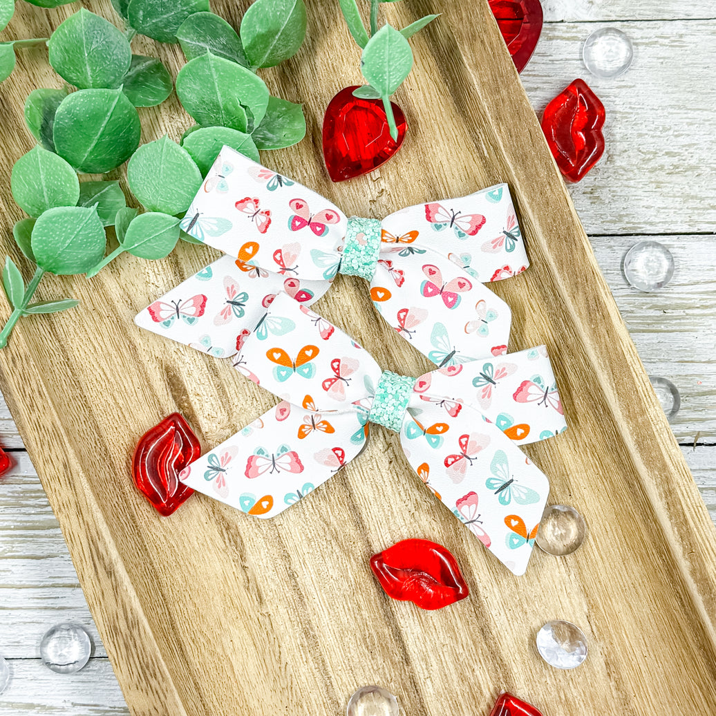 Valentine Butterlies Dainty Piggies
