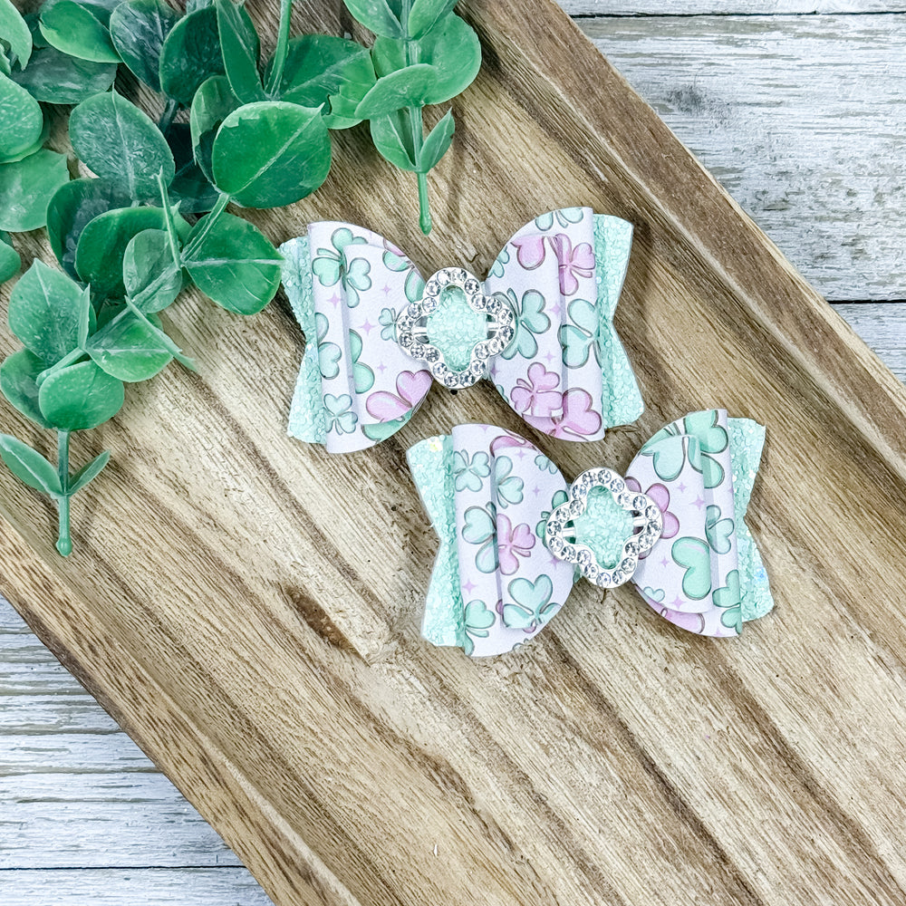 Elegant Shamrocks Mini Piggies