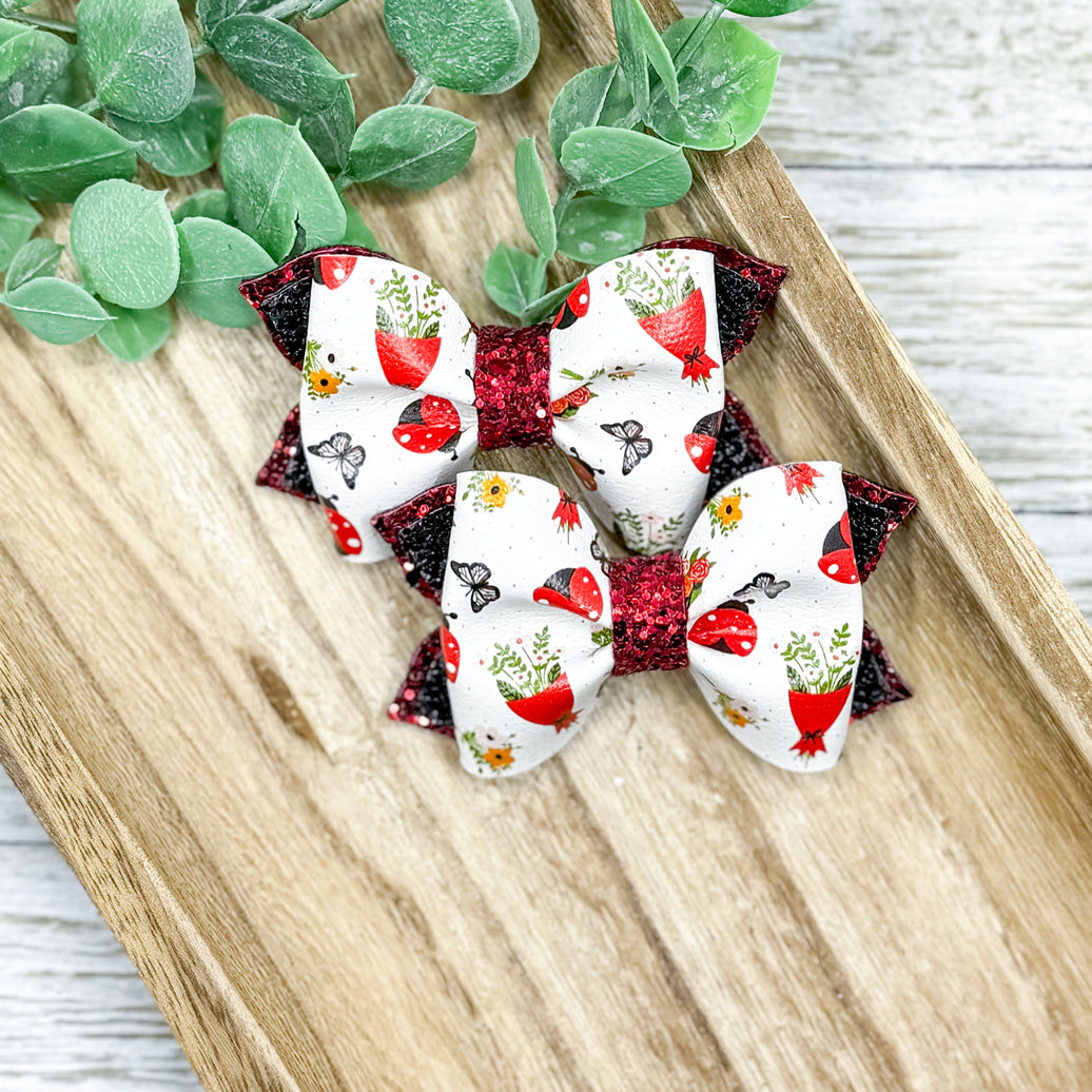 Ladybug Flower Bouquet Piggies