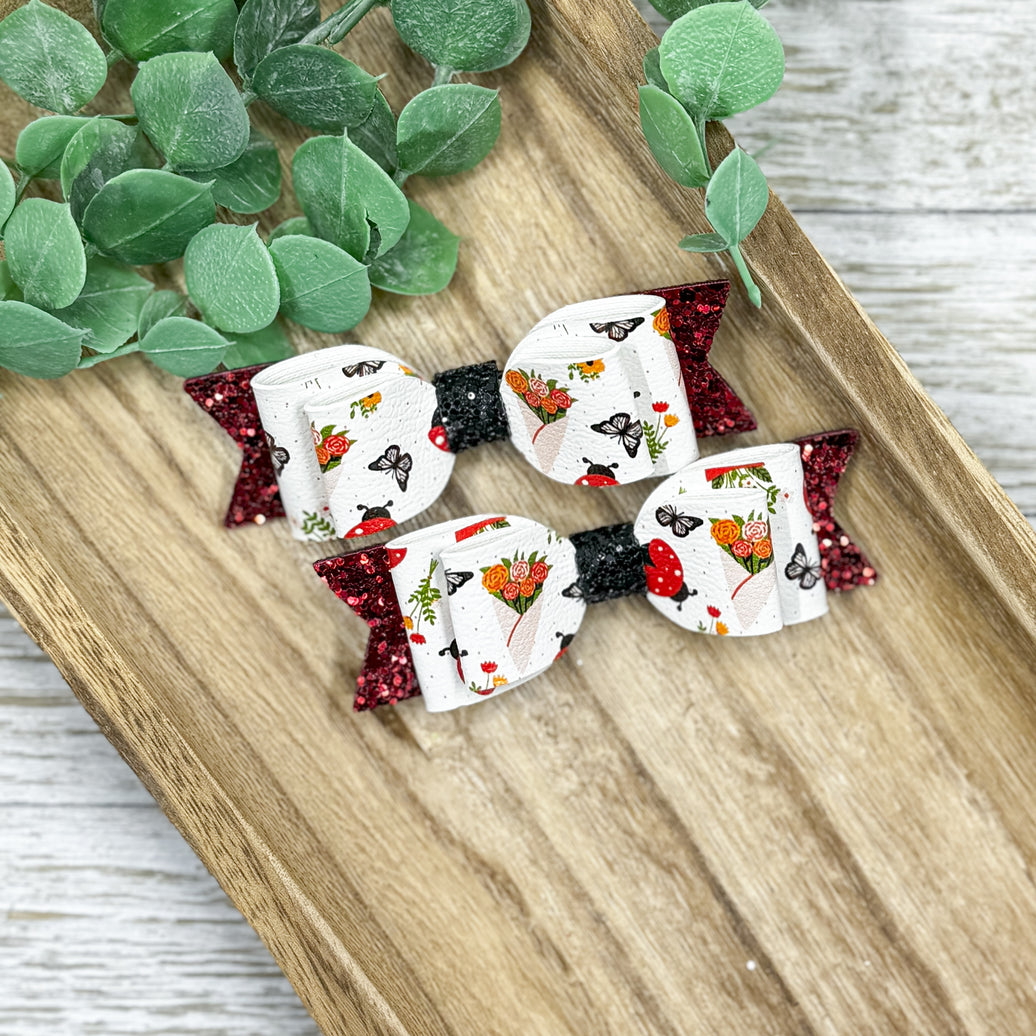 Ladybug Flower Bouquet Piggies (Blair)