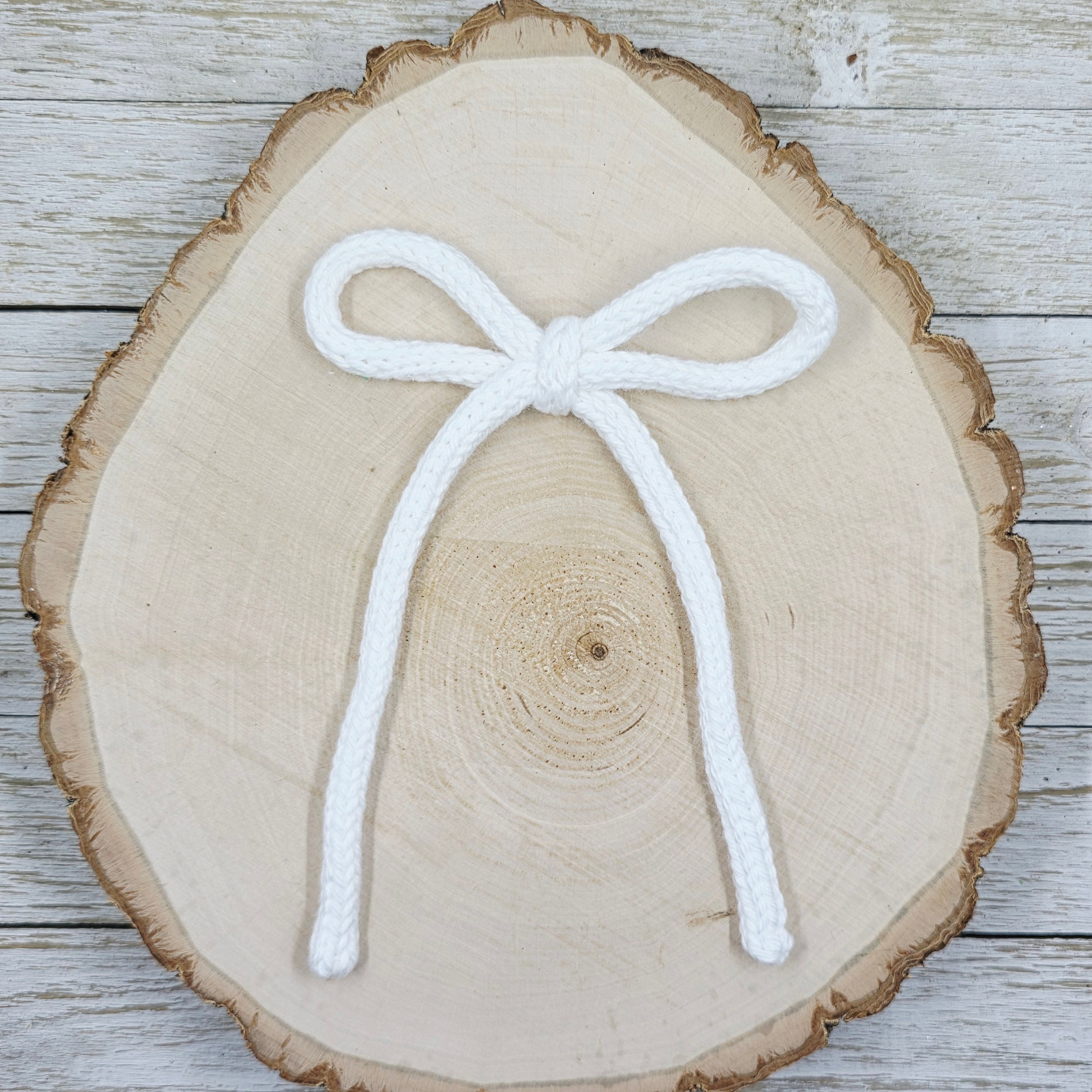 White Knitted Long Tail