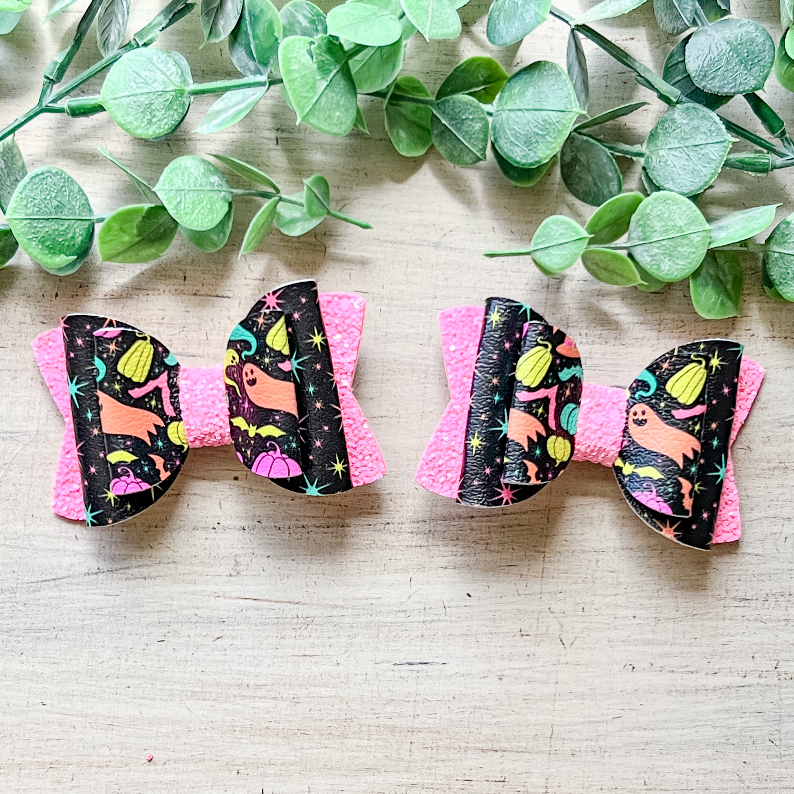 Neon Halloween Piggies