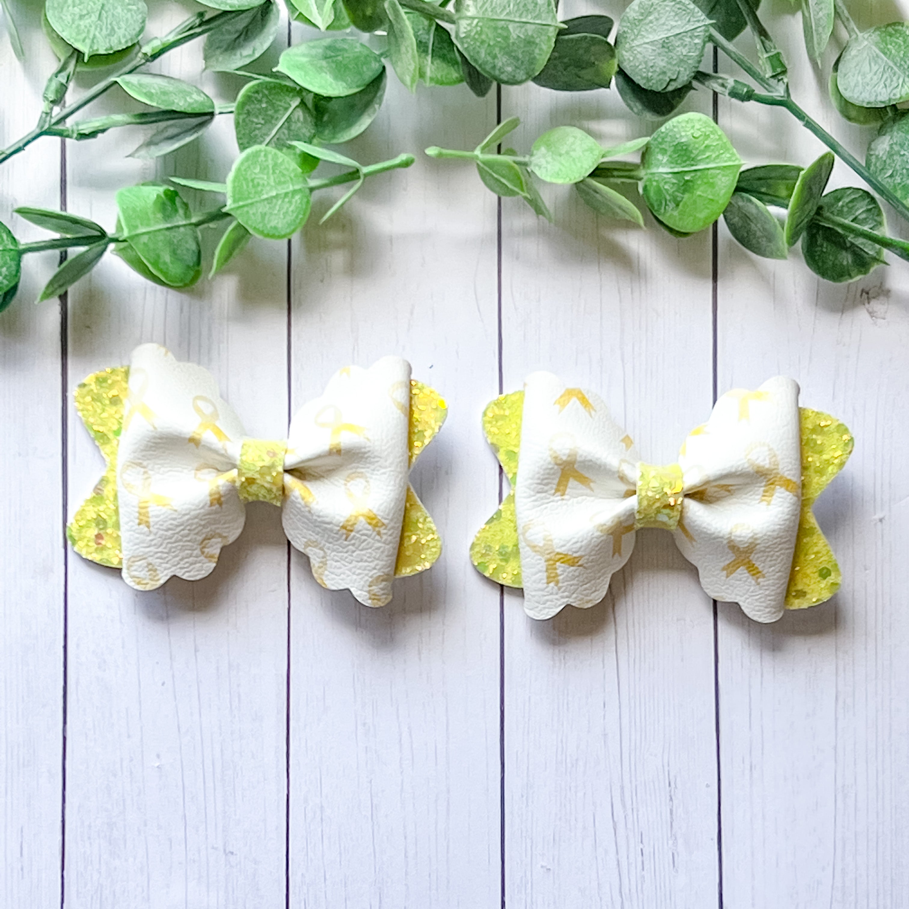Yellow Ribbon Piggies