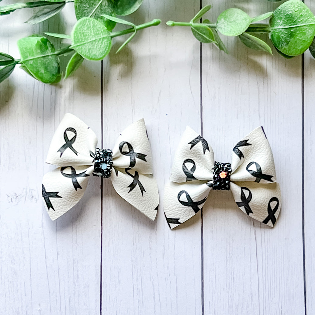 Black Ribbon Itty Bitty Piggies
